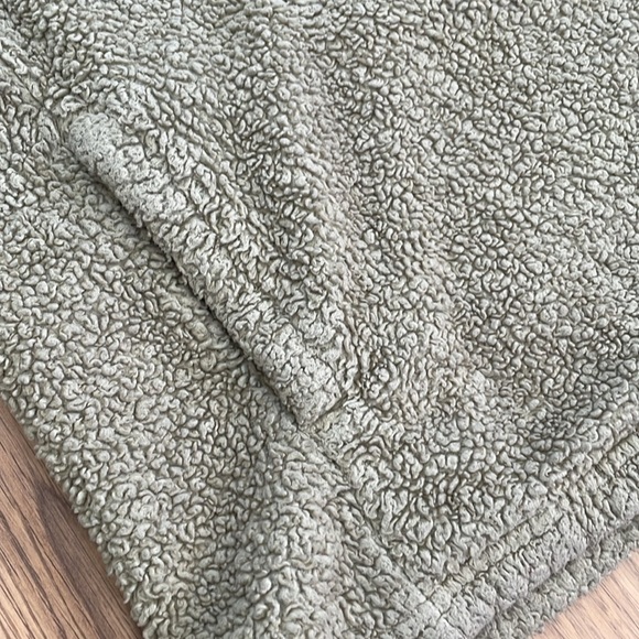 Patagonia Los Gatos. Girls size large - Picture 5 of 6